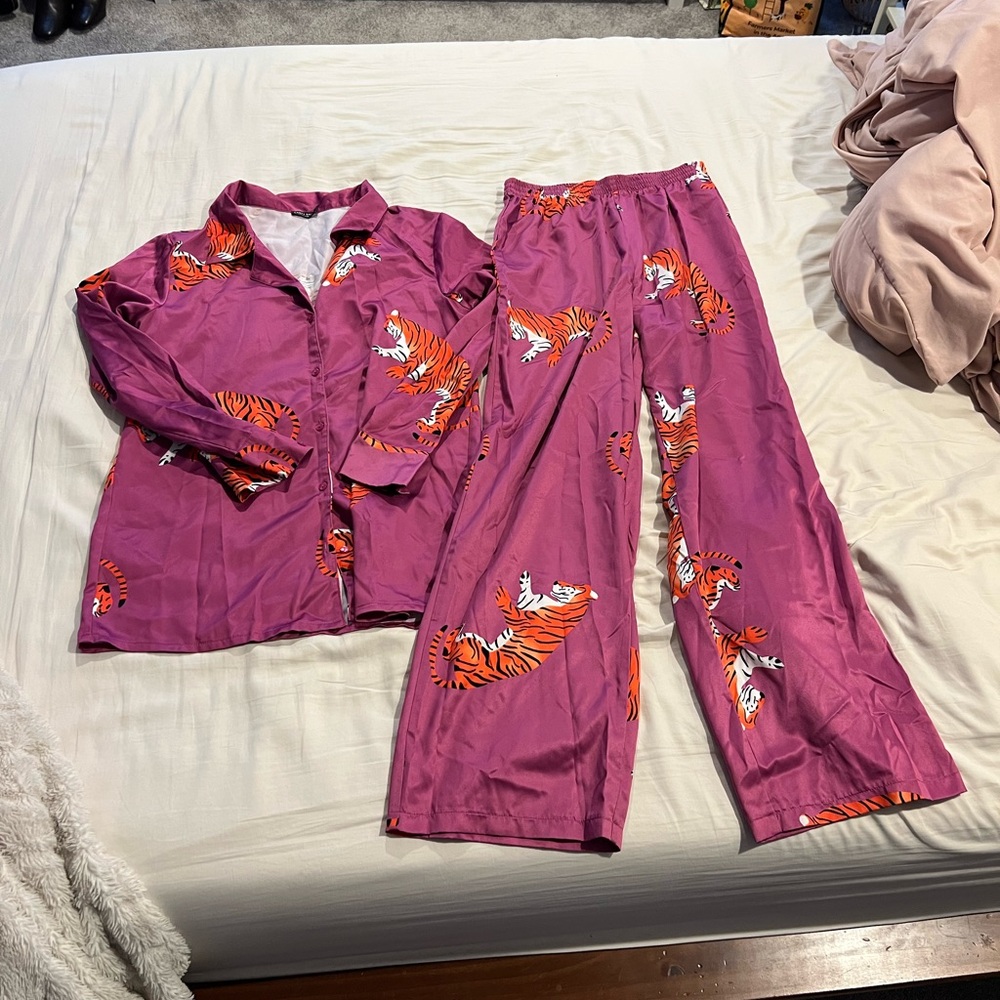 Nasty Gal Women's Pajama Set - Purple with Tiger Print